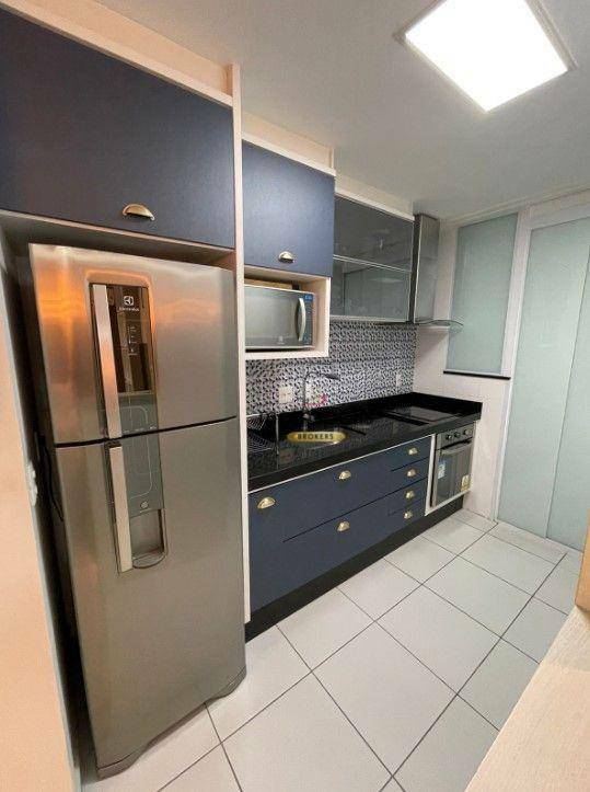 Apartamento à venda com 2 quartos, 68m² - Foto 7