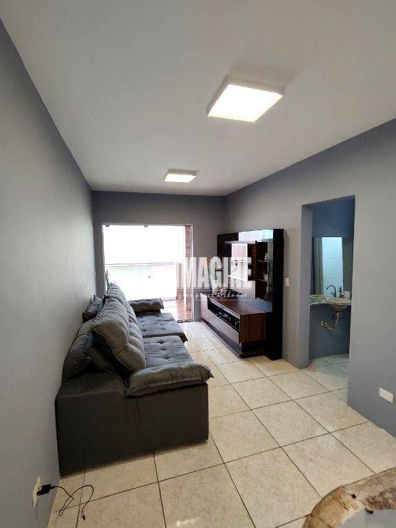 Apartamento à venda com 3 quartos, 120m² - Foto 1