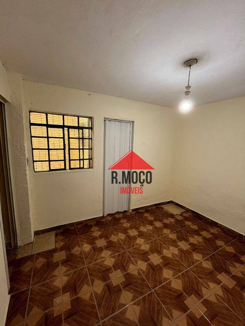 Casa para alugar com 1 quarto, 40m² - Foto 1