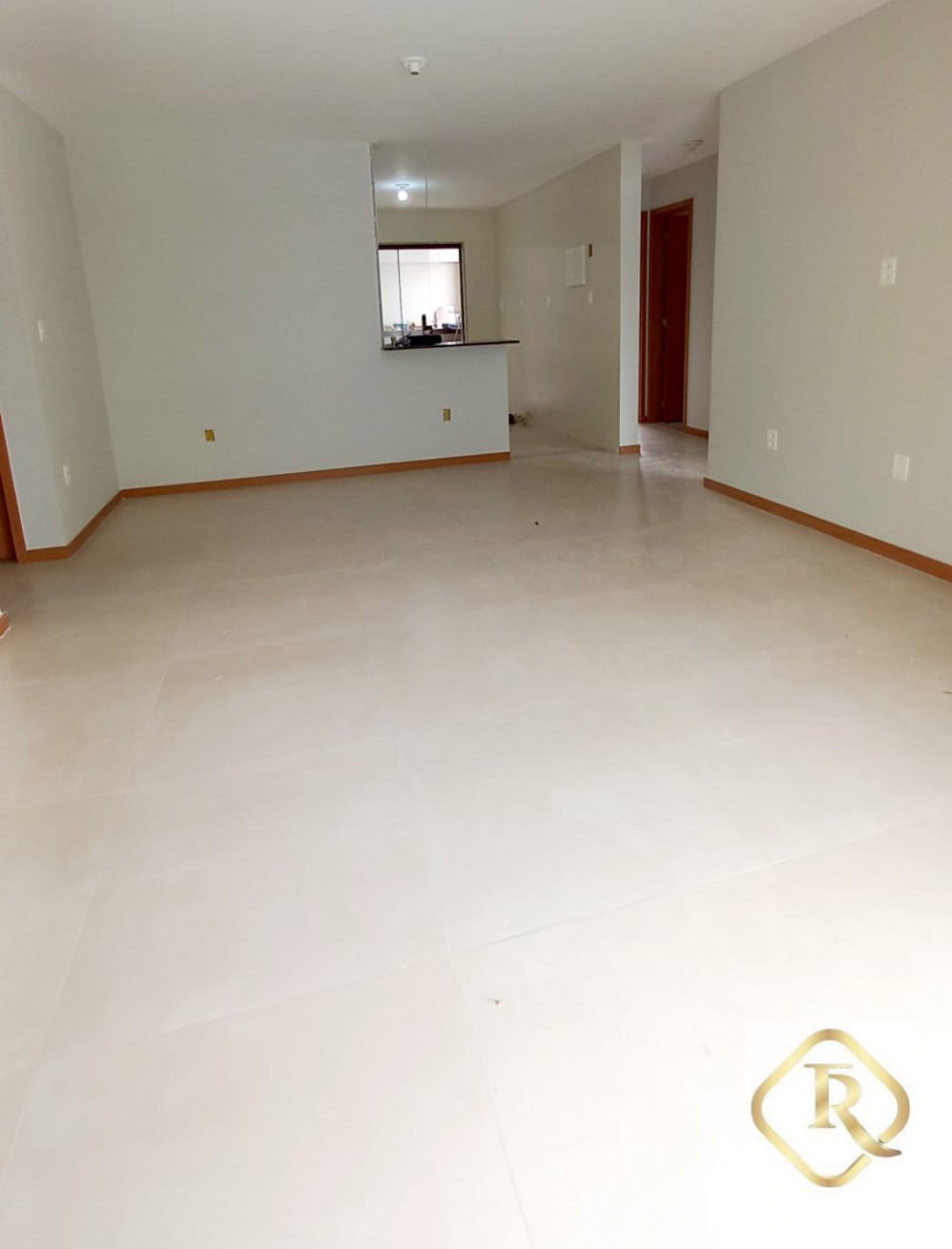 Apartamento à venda com 3 quartos, 84m² - Foto 1