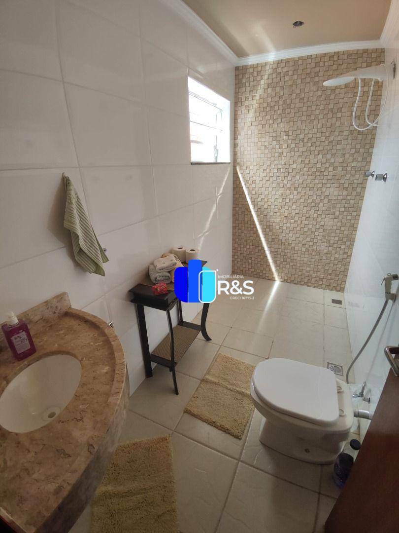 Casa à venda com 5 quartos, 280m² - Foto 22