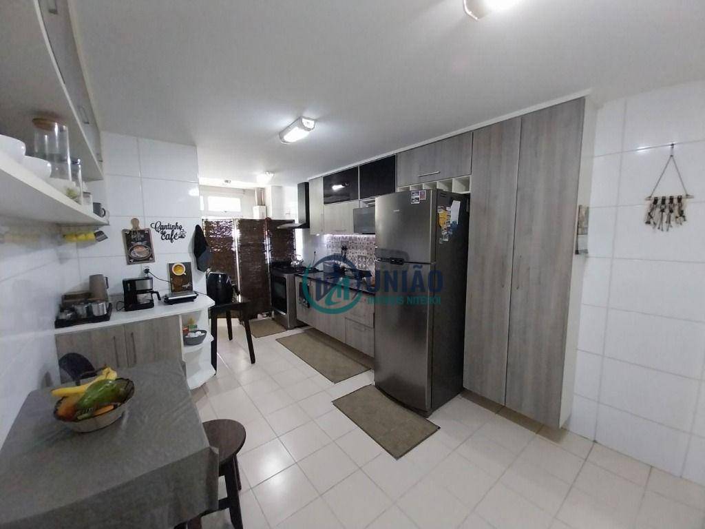 Apartamento à venda com 3 quartos, 140m² - Foto 11