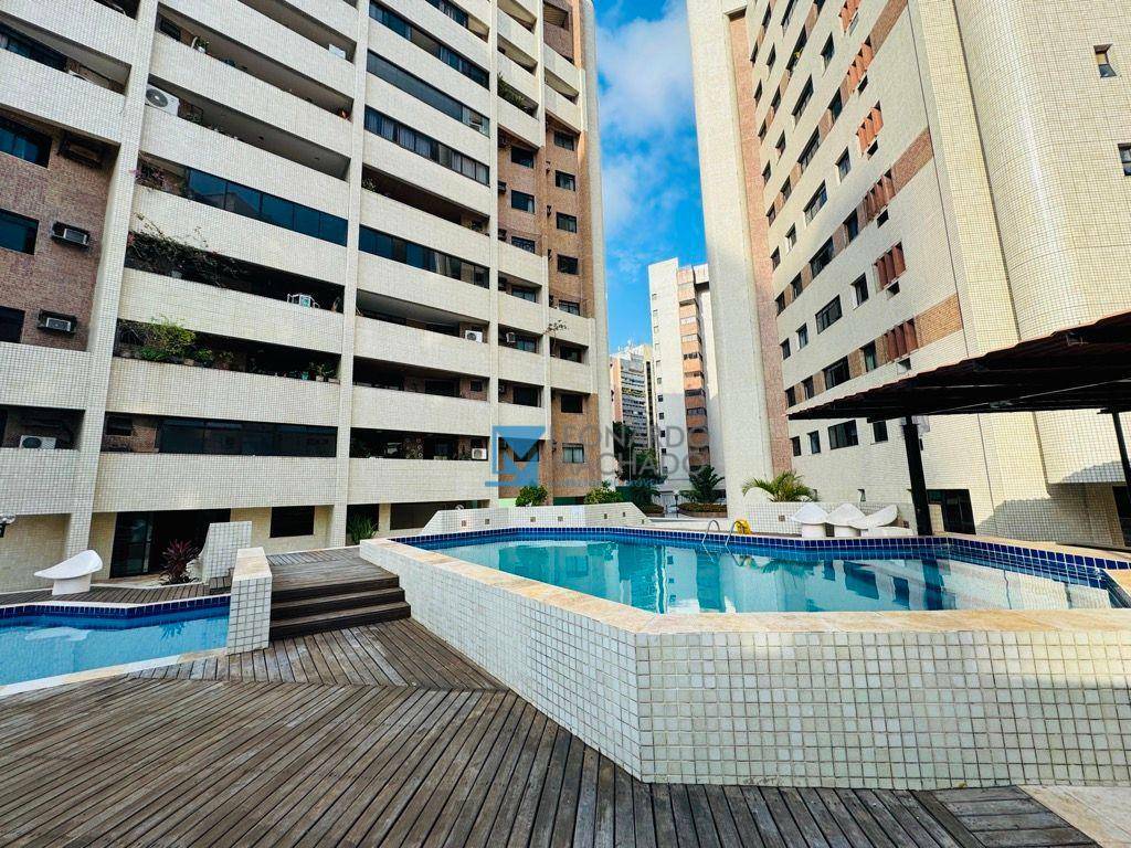 Apartamento à venda com 3 quartos, 174m² - Foto 2