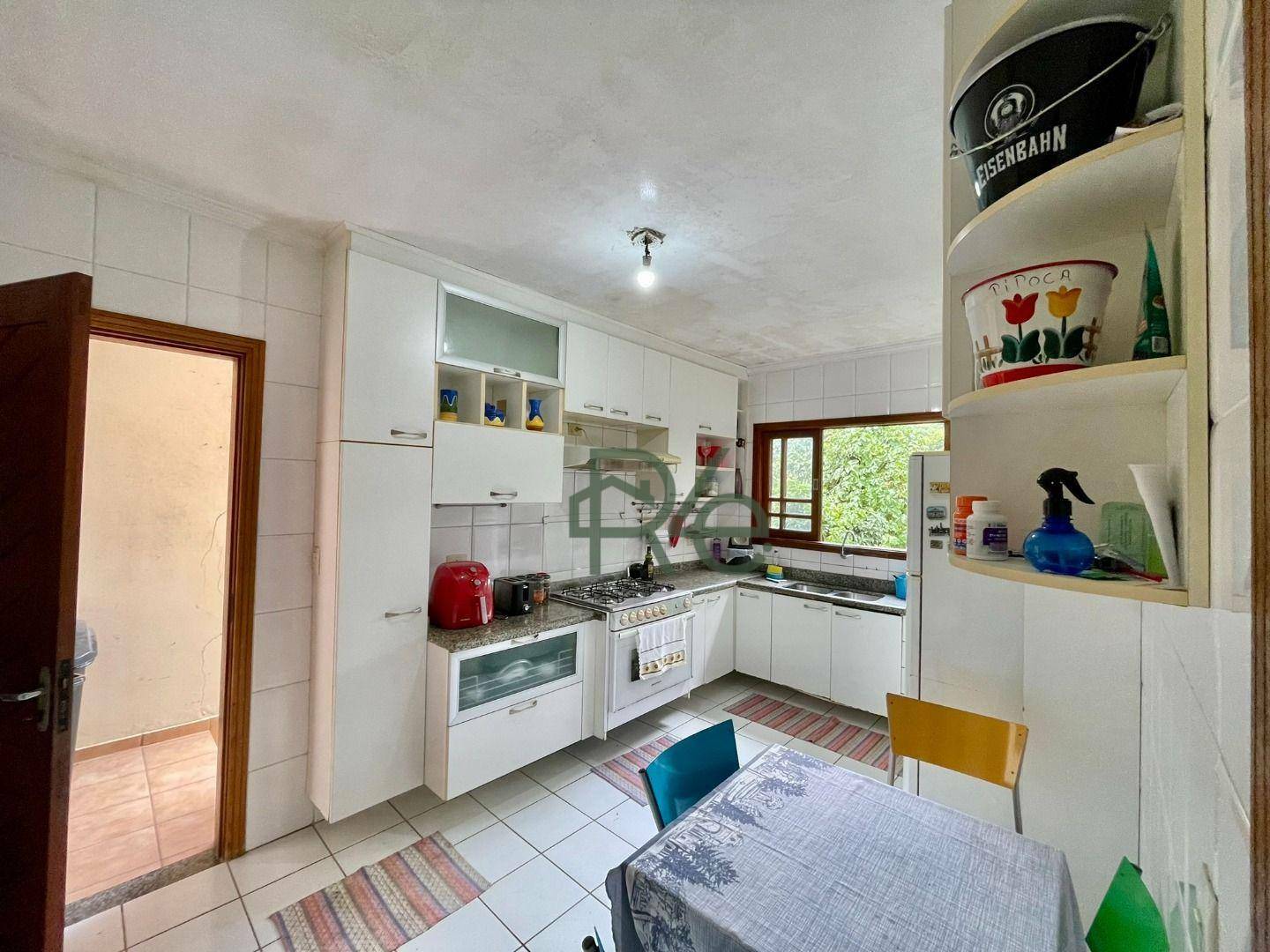 Casa de Condomínio à venda com 3 quartos, 233m² - Foto 20