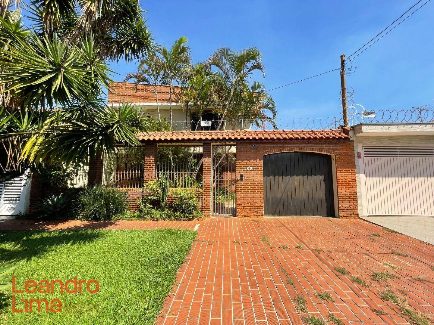 Casa à venda com 4 quartos, 350m² - Foto 1