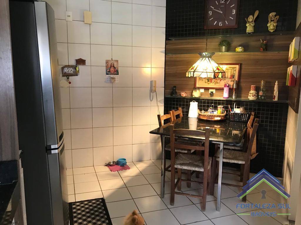 Apartamento à venda com 4 quartos, 175m² - Foto 11