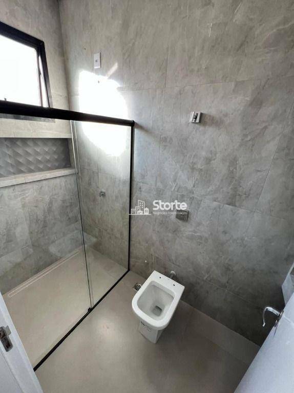 Casa de Condomínio à venda com 3 quartos, 206m² - Foto 24