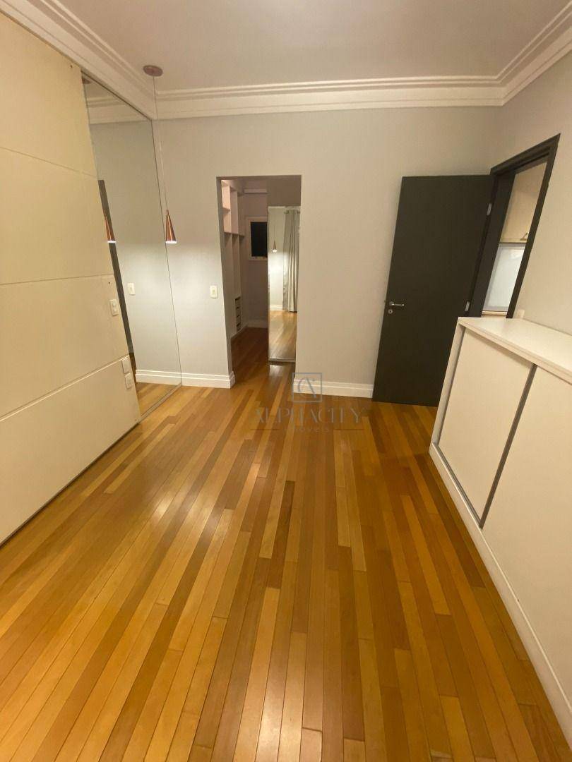 Apartamento à venda com 3 quartos, 139m² - Foto 11