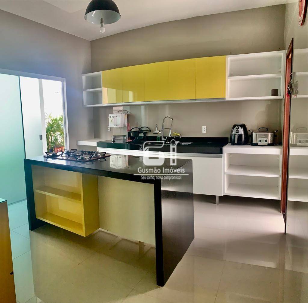 Casa de Condomínio para alugar com 4 quartos, 200m² - Foto 20