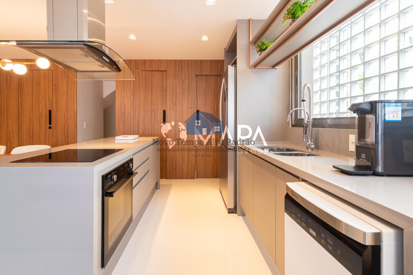 Sobrado à venda com 2 quartos, 250m² - Foto 3