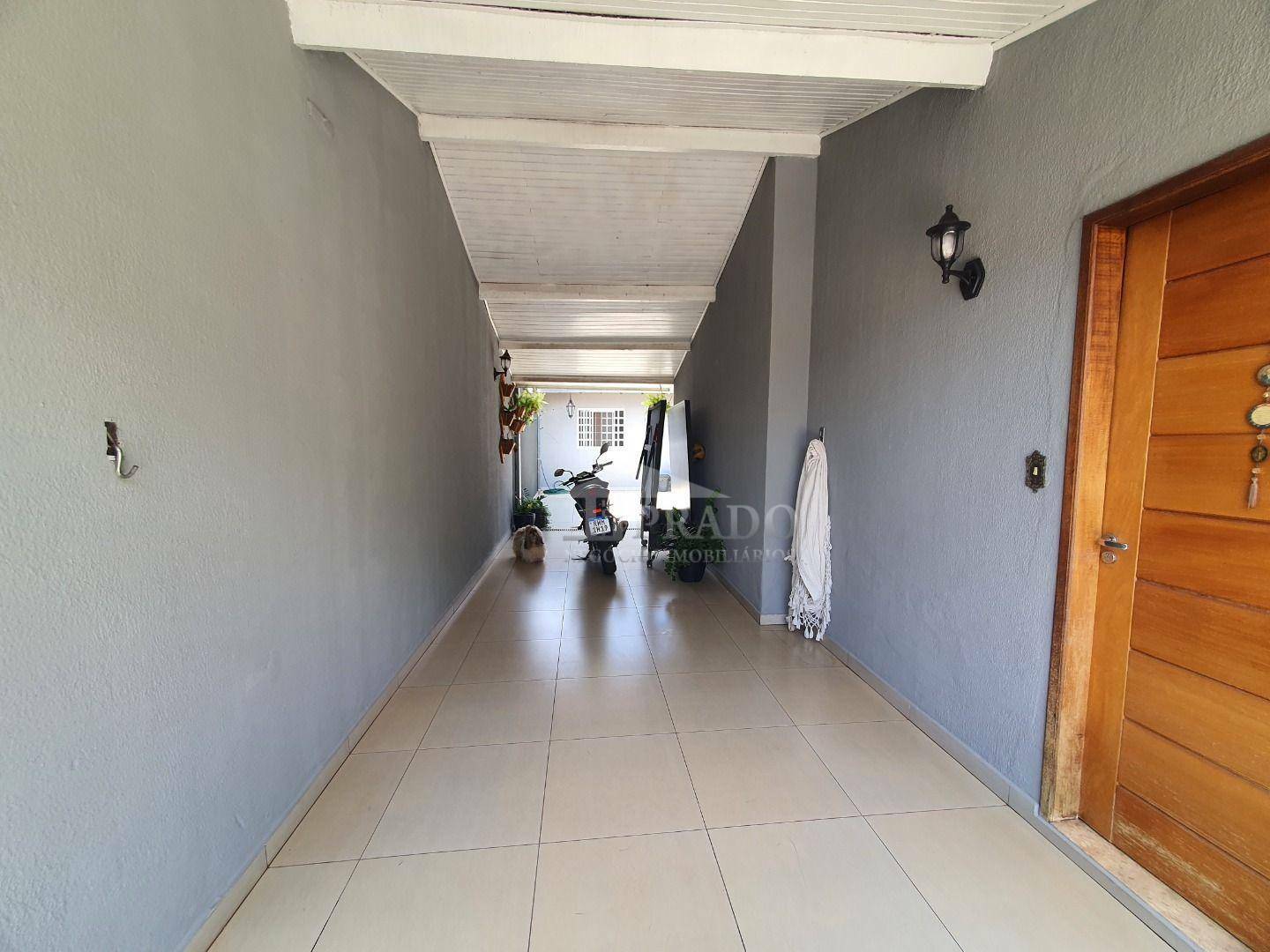 Casa à venda com 2 quartos, 120m² - Foto 4