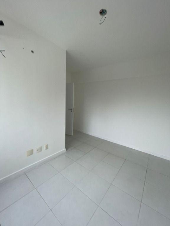 Apartamento à venda com 3 quartos, 93m² - Foto 7