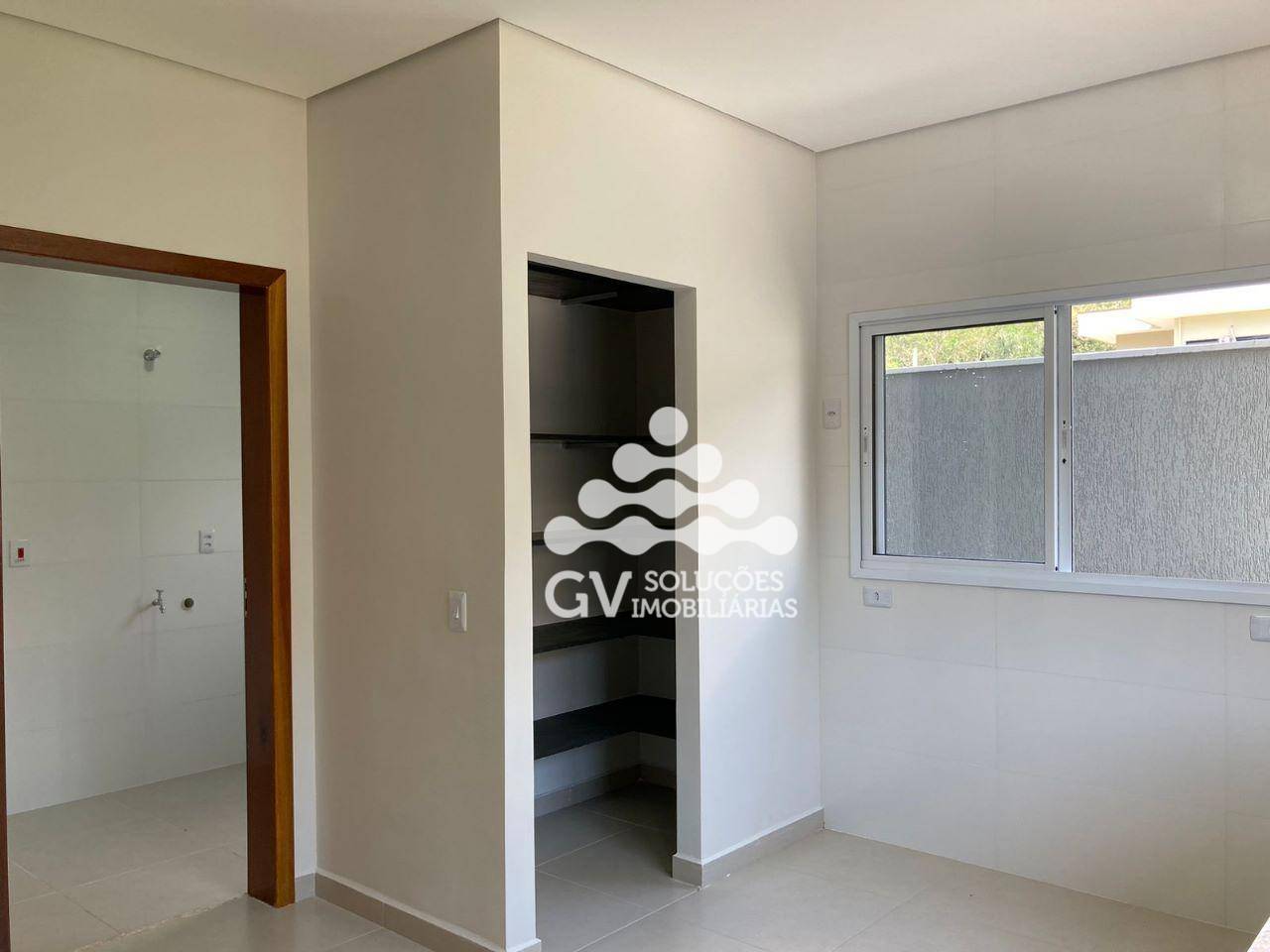 Casa de Condomínio à venda com 5 quartos, 210m² - Foto 12