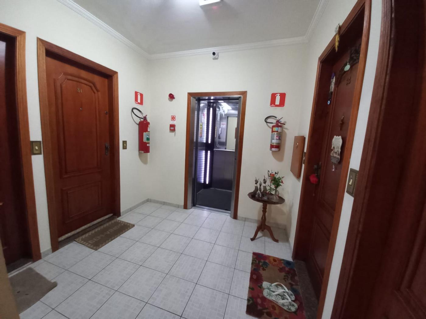 Apartamento à venda com 1 quarto, 55m² - Foto 6