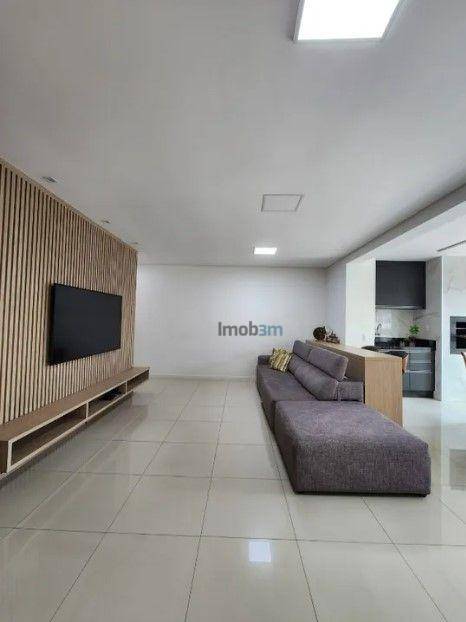 Apartamento para alugar com 3 quartos, 122m² - Foto 4