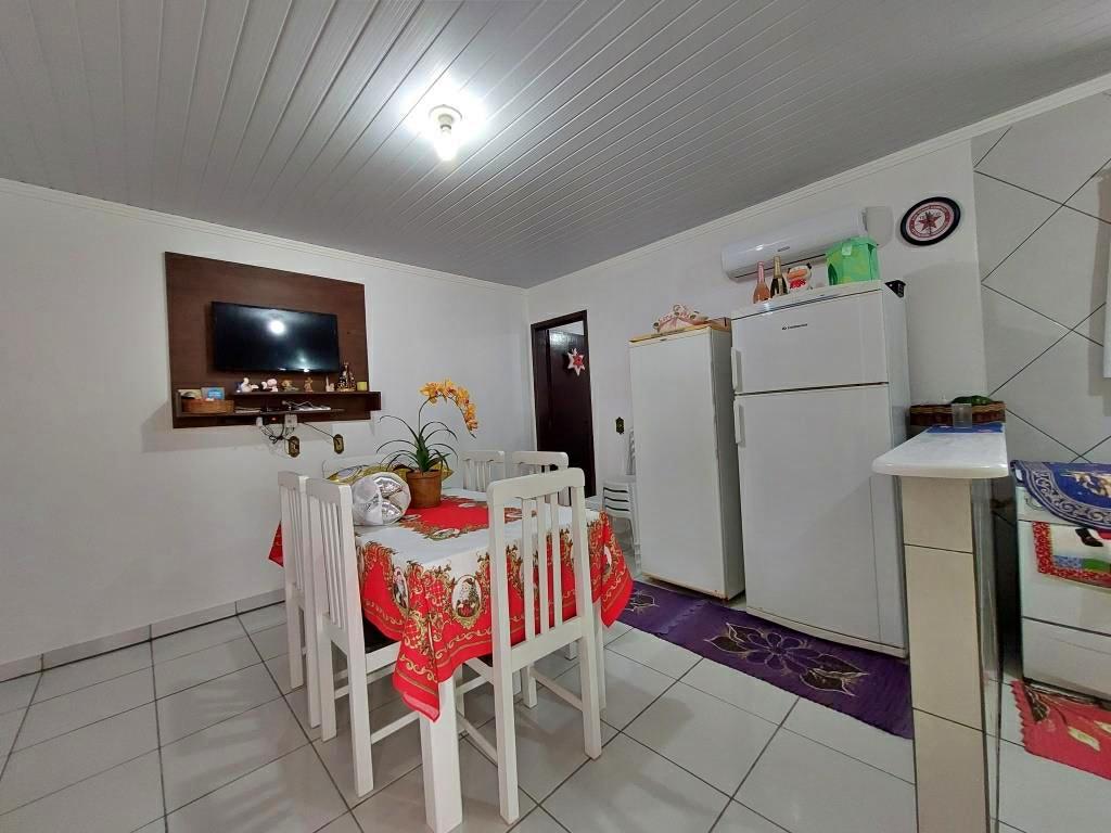 Casa à venda com 3 quartos, 98m² - Foto 10