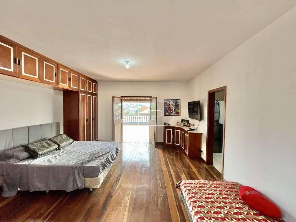 Casa de Condomínio à venda com 4 quartos, 350m² - Foto 20