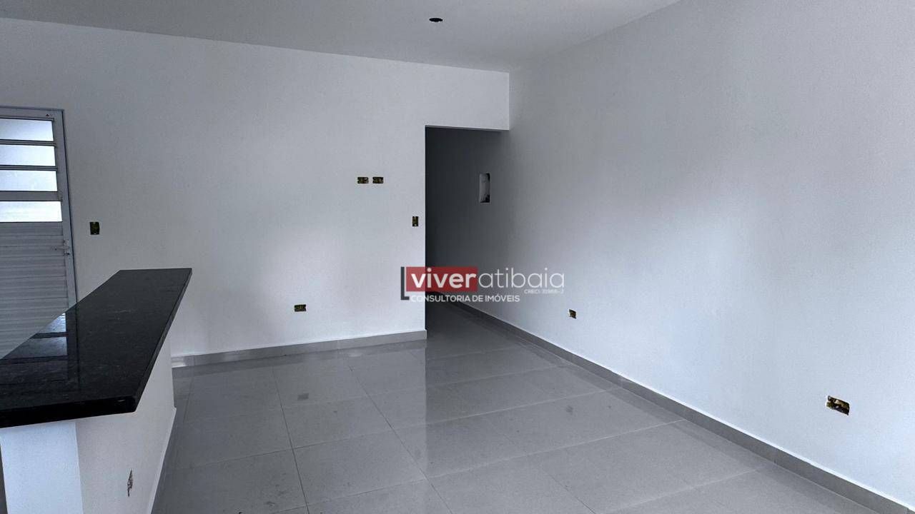 Casa à venda com 3 quartos, 70m² - Foto 2