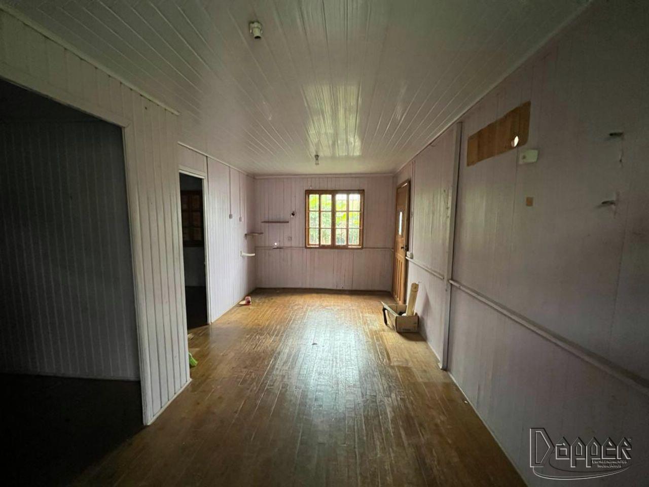 Casa à venda com 2 quartos, 50m² - Foto 3