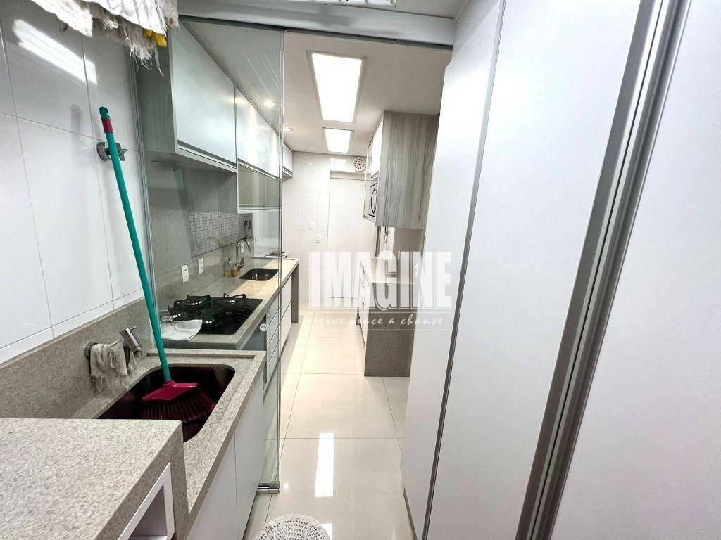 Apartamento à venda com 3 quartos, 91m² - Foto 13