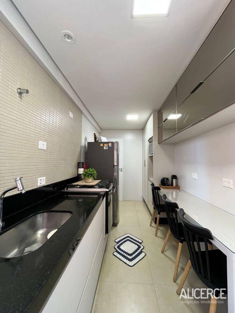 Apartamento à venda com 3 quartos, 119m² - Foto 27