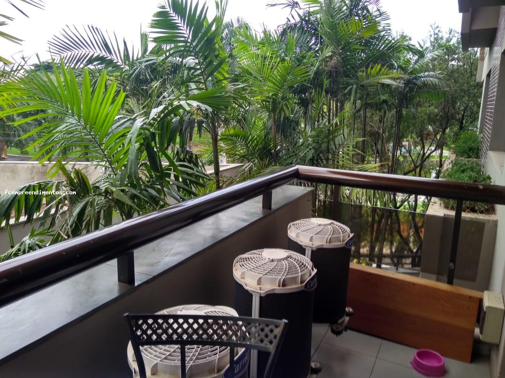 Apartamento à venda com 3 quartos, 130m² - Foto 1