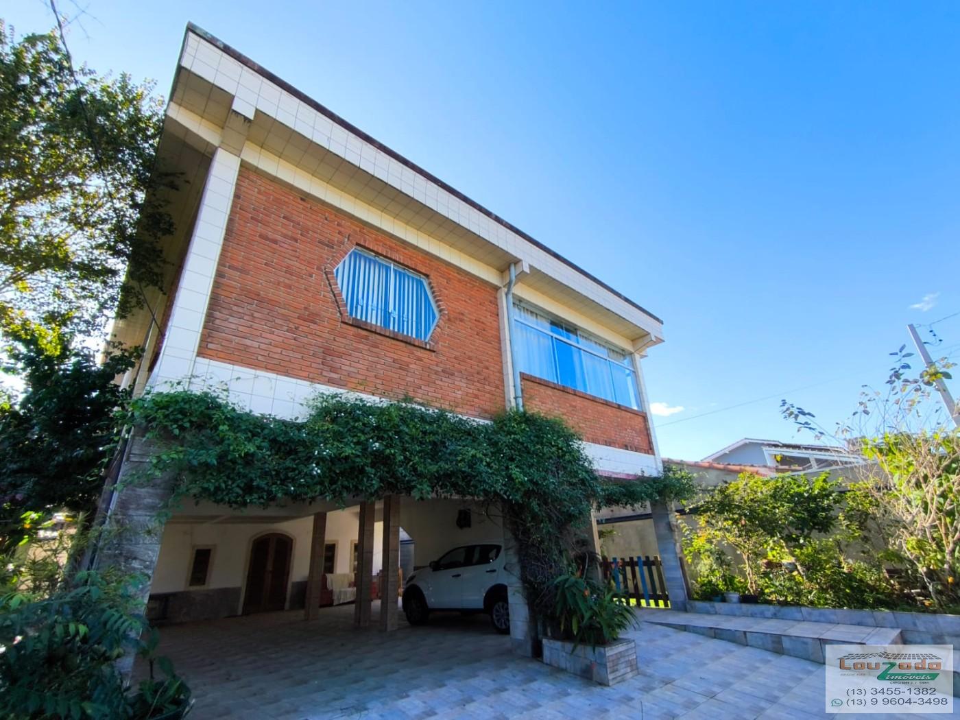 Casa à venda com 3 quartos, 327m² - Foto 1