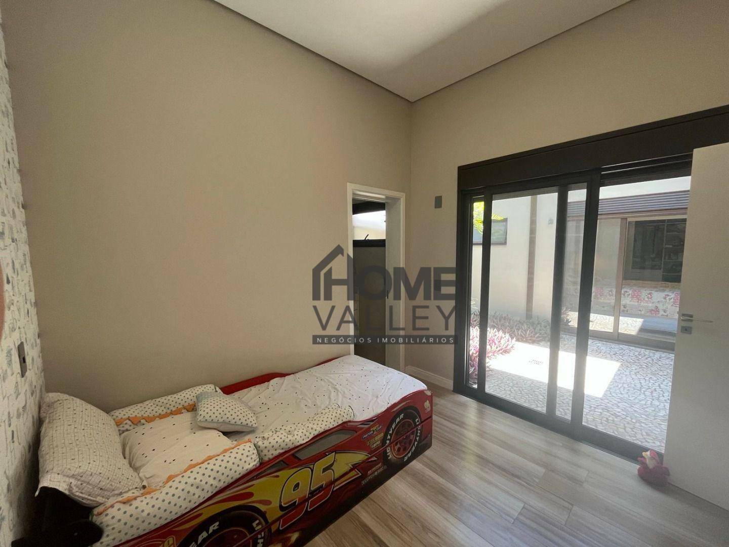 Casa de Condomínio à venda com 4 quartos, 366m² - Foto 19