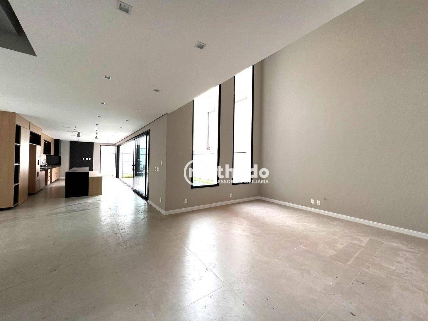 Casa de Condomínio à venda com 5 quartos, 360m² - Foto 3