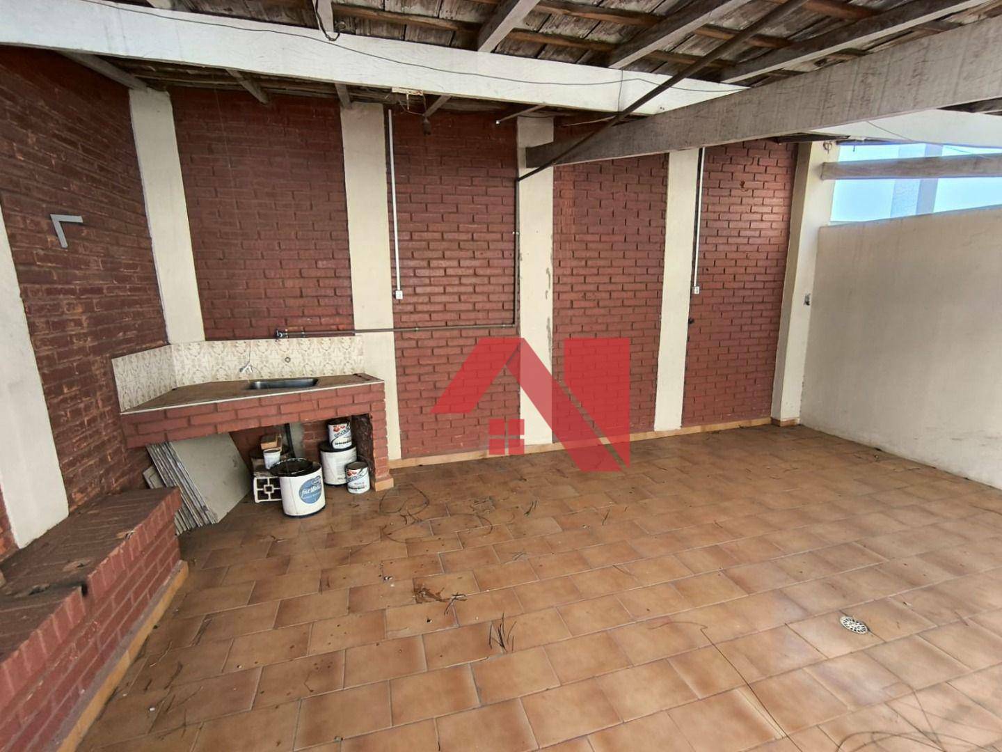 Casa para alugar com 2 quartos, 90m² - Foto 3