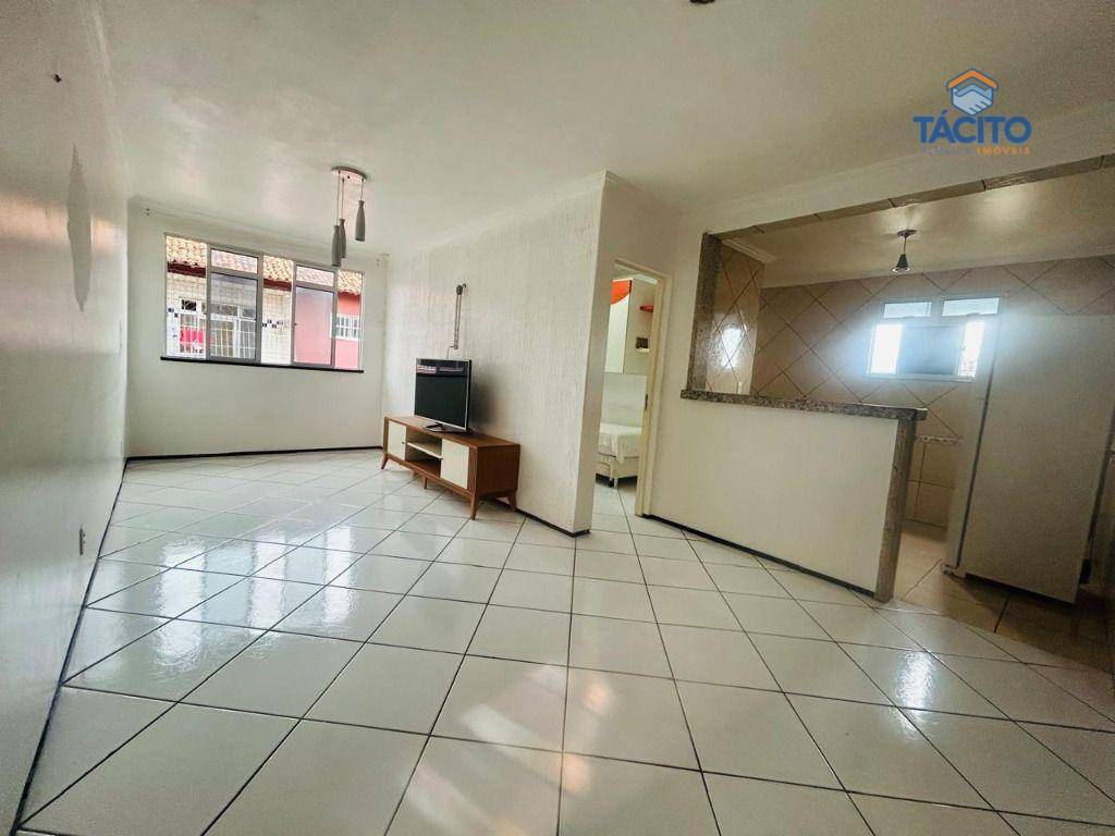 Apartamento à venda com 3 quartos, 70m² - Foto 1