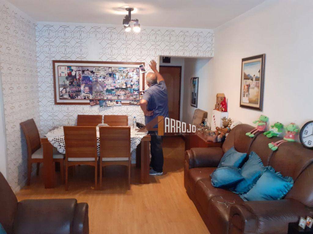 Apartamento à venda com 3 quartos, 78m² - Foto 2