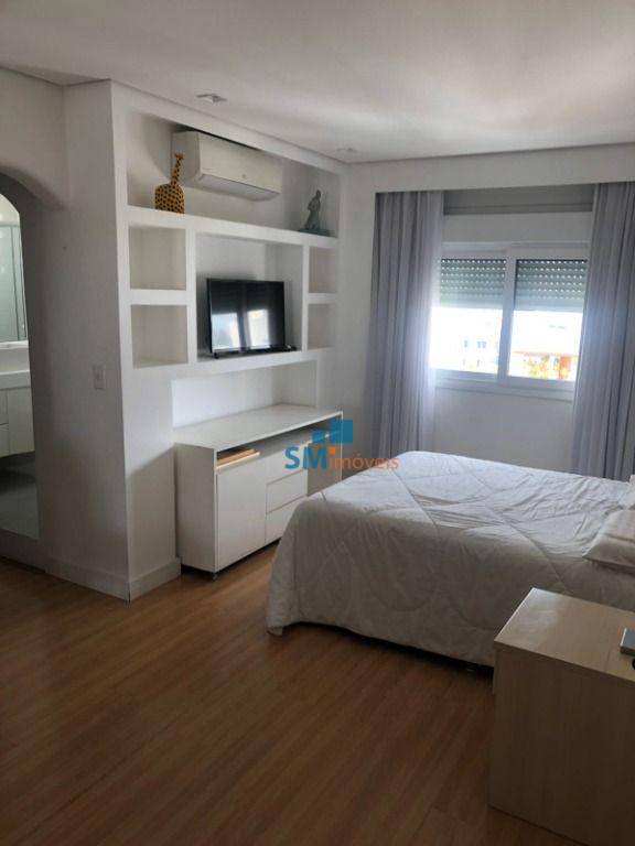 Apartamento para alugar com 3 quartos, 240m² - Foto 18