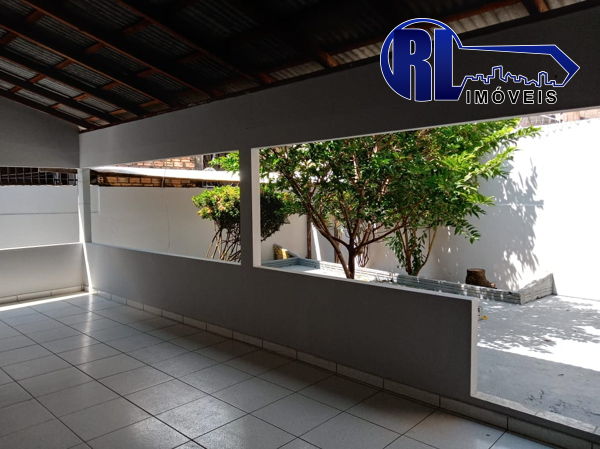 Casa para alugar com 3 quartos - Foto 1