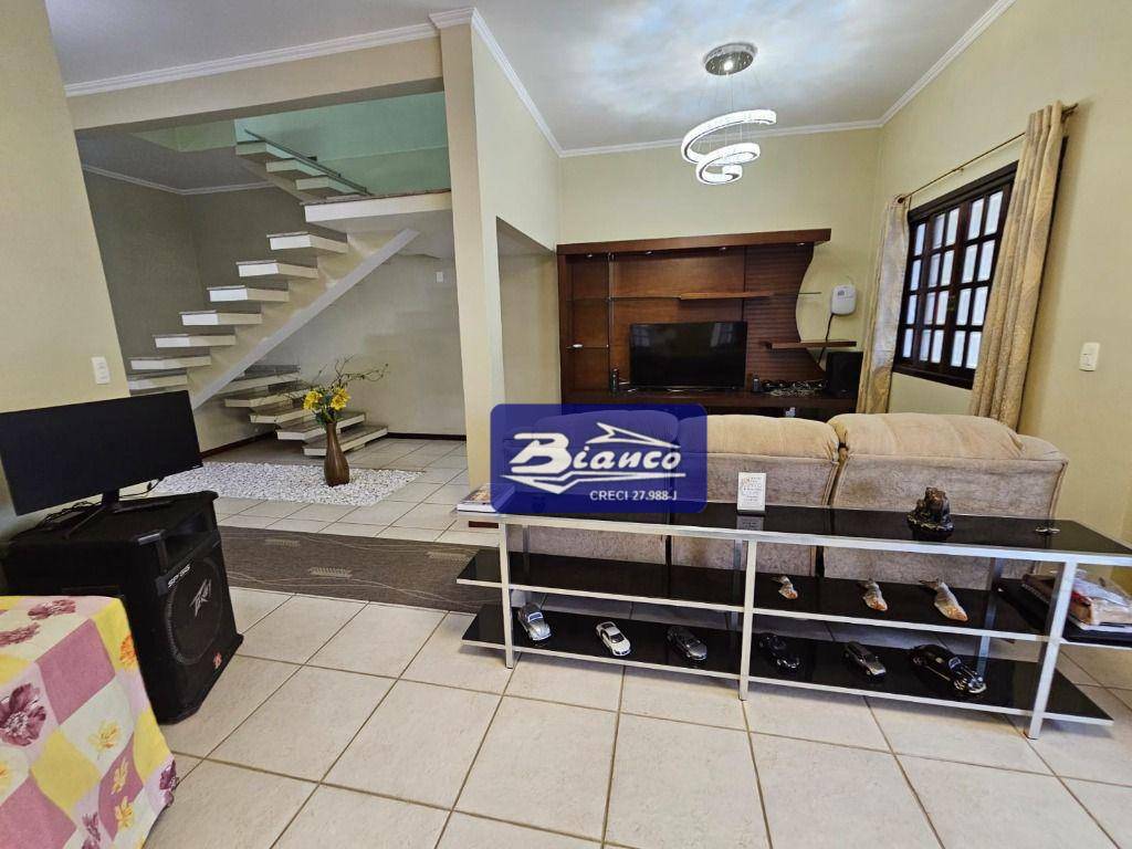 Sobrado à venda com 3 quartos, 236m² - Foto 19