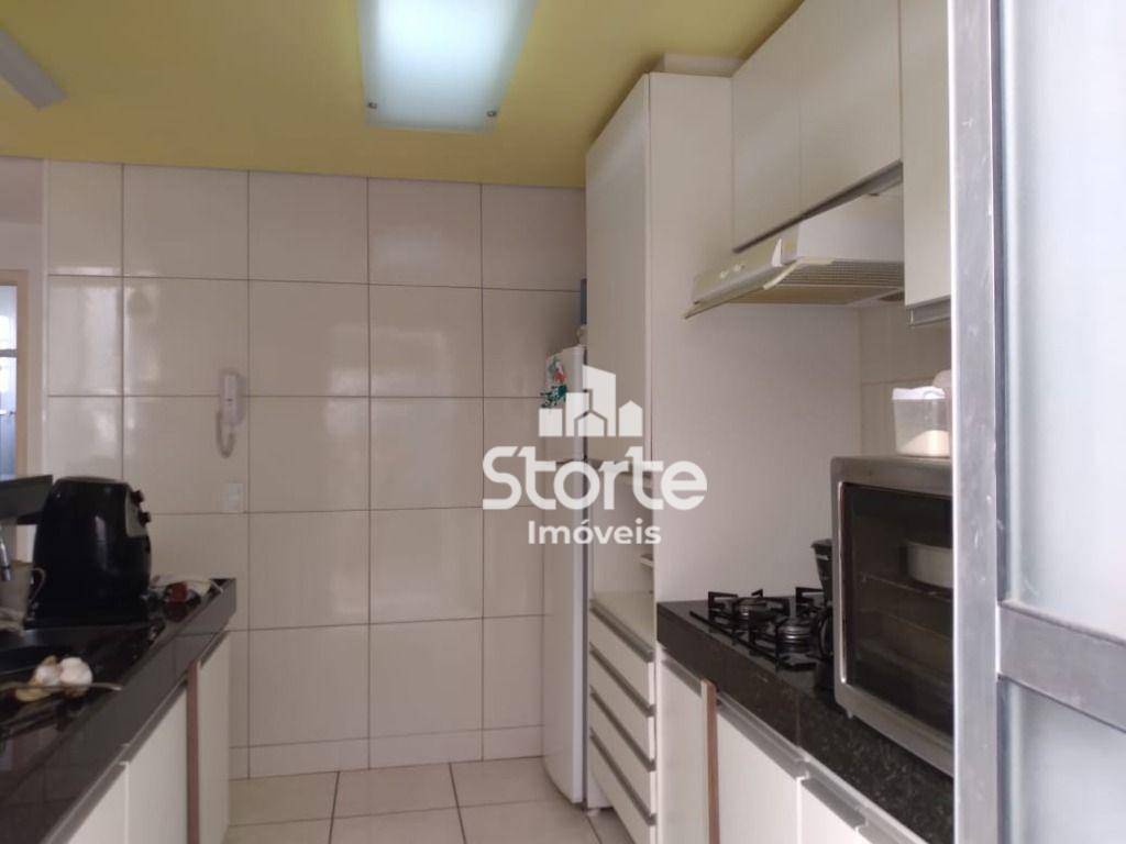 Apartamento à venda com 2 quartos, 48m² - Foto 4