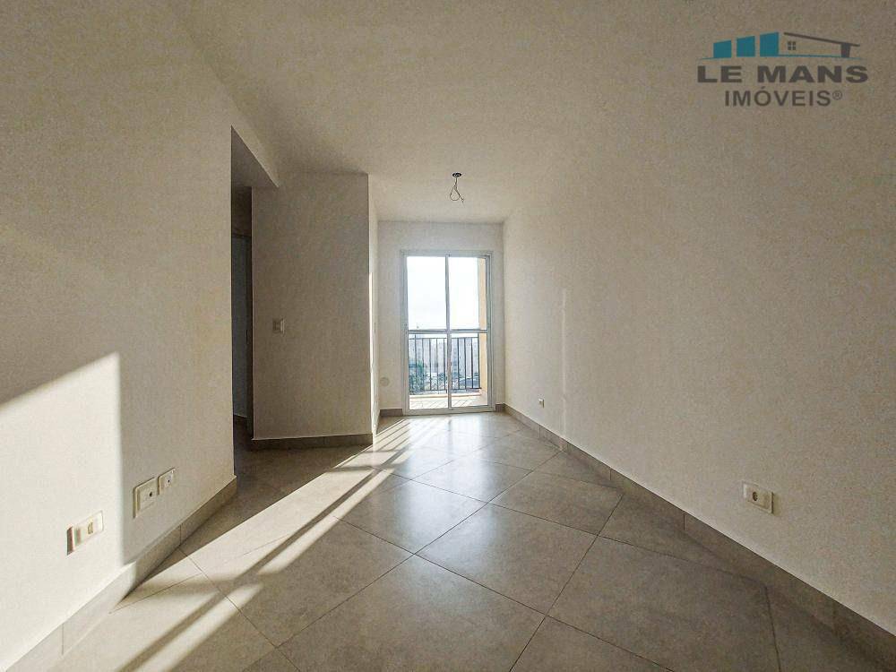 Apartamento à venda com 2 quartos, 62m² - Foto 1