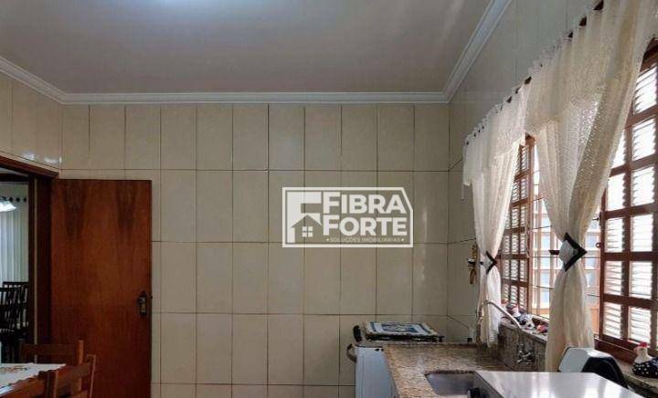 Casa à venda com 3 quartos, 167m² - Foto 15