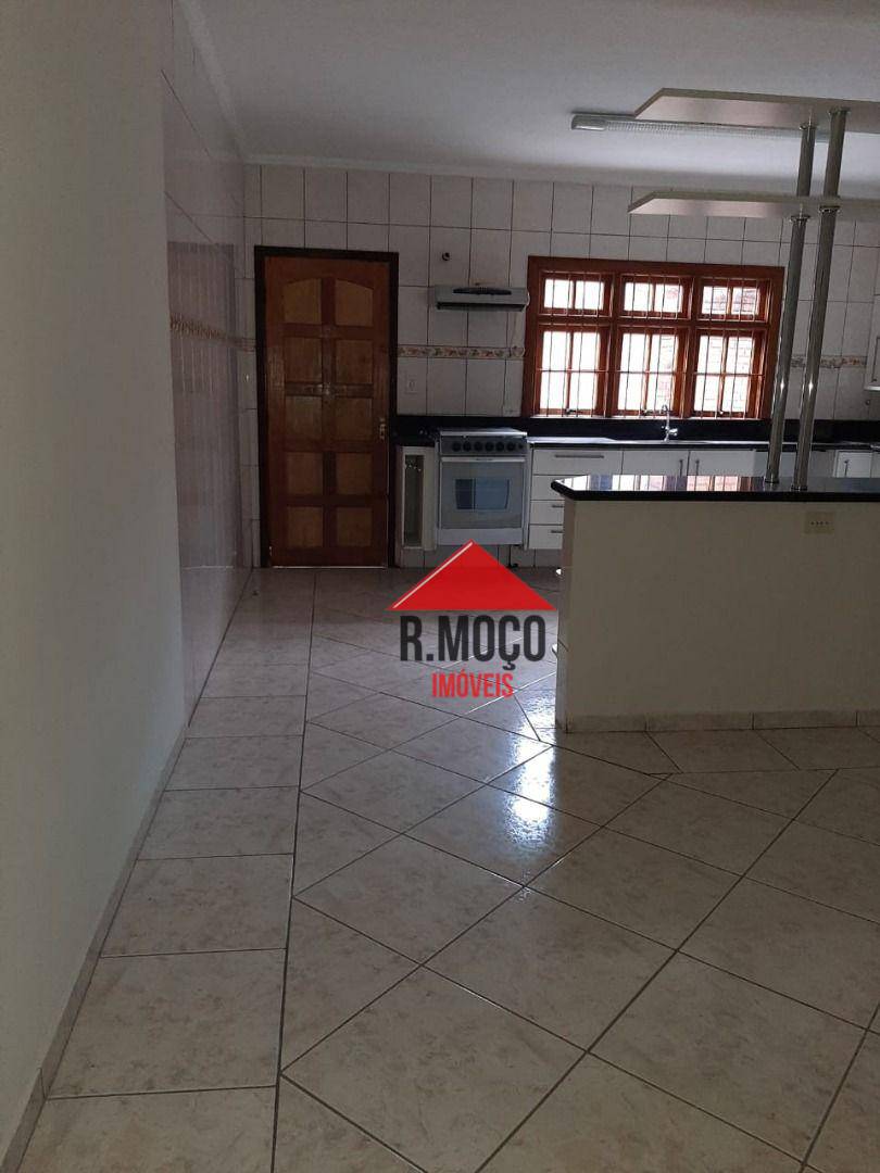 Sobrado à venda com 3 quartos, 150m² - Foto 7