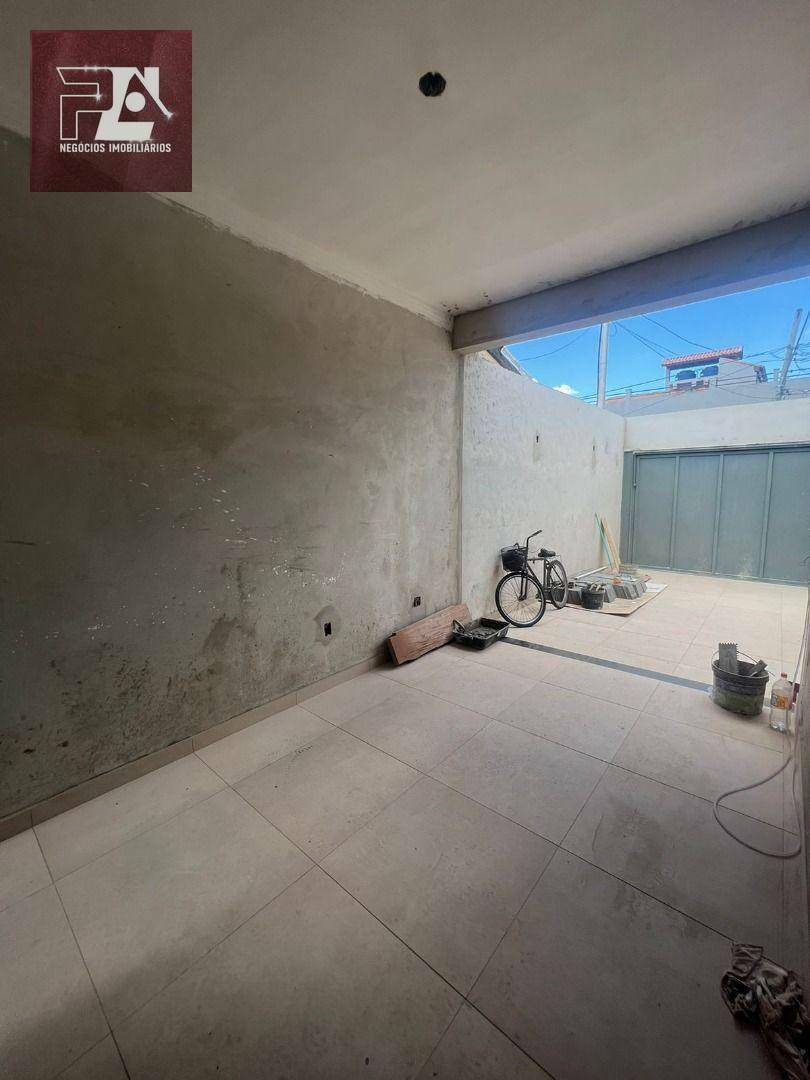 Casa à venda com 3 quartos, 100m² - Foto 17