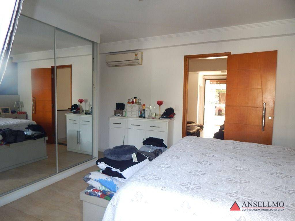 Sobrado à venda e aluguel com 3 quartos, 209m² - Foto 23