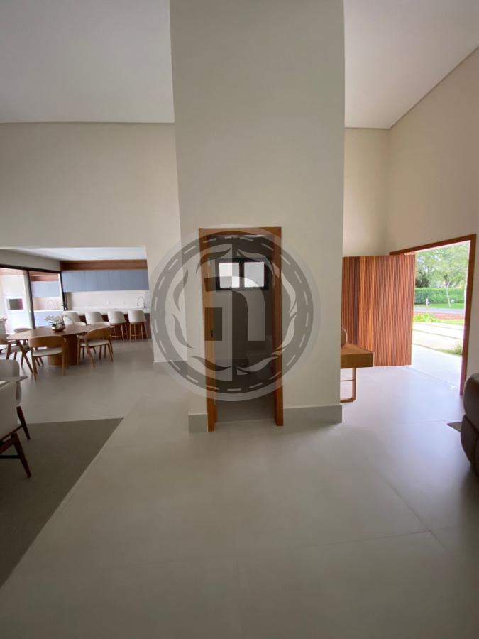 Casa de Condomínio à venda com 4 quartos, 480m² - Foto 4