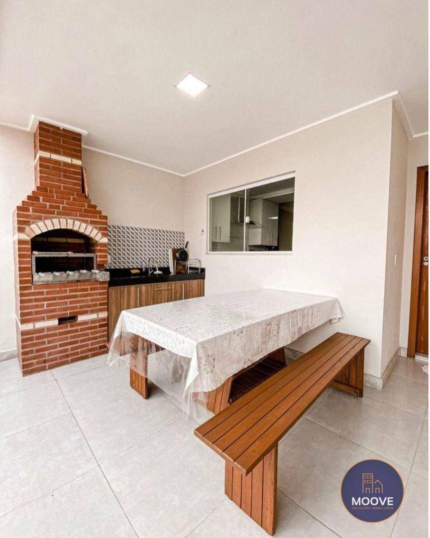 Casa à venda com 3 quartos, 130m² - Foto 3