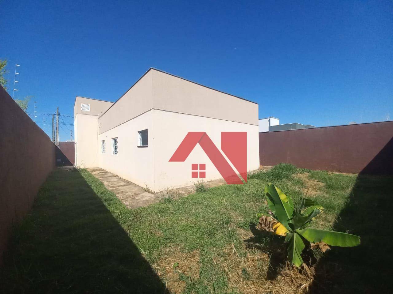 Casa à venda com 3 quartos, 100m² - Foto 4