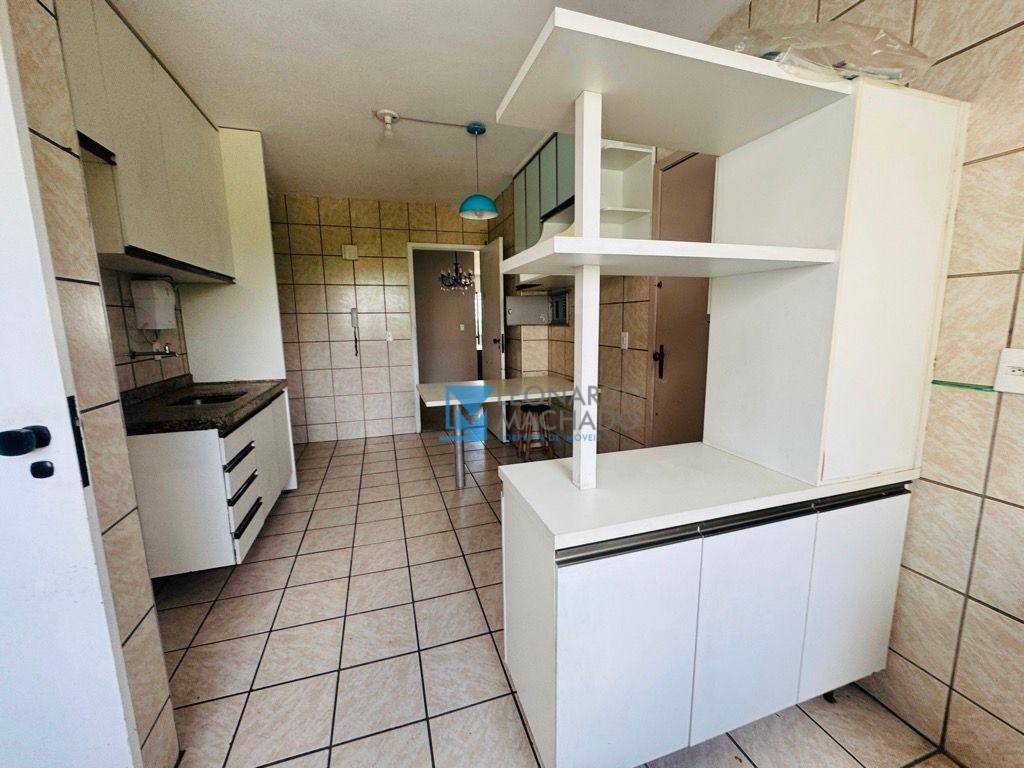 Apartamento à venda com 3 quartos, 134m² - Foto 9