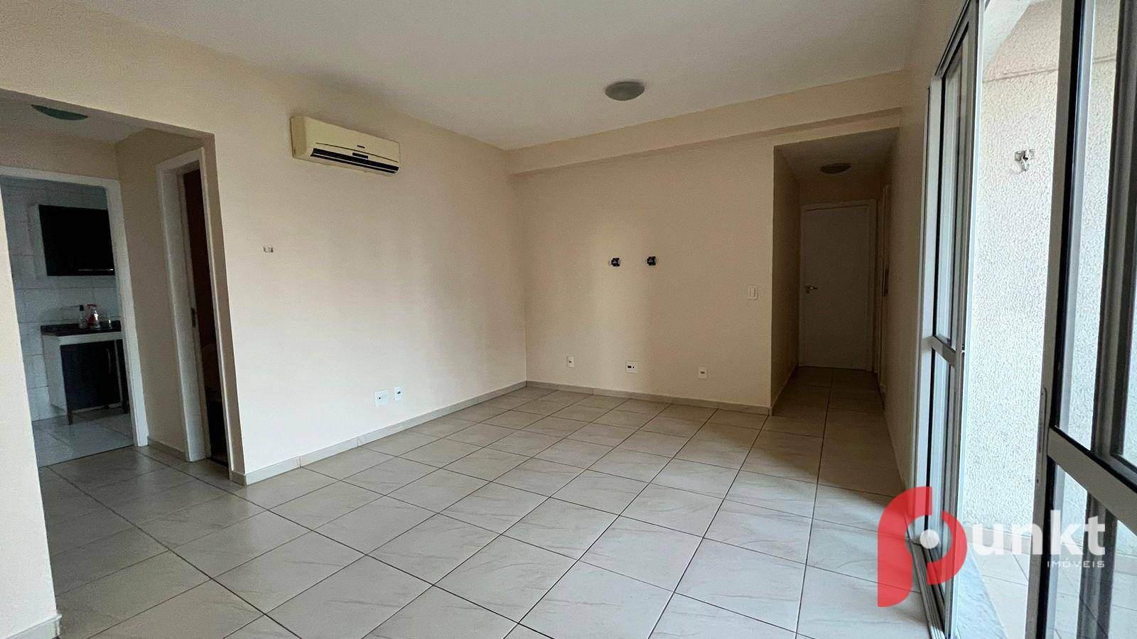 Apartamento para alugar com 3 quartos, 96m² - Foto 6
