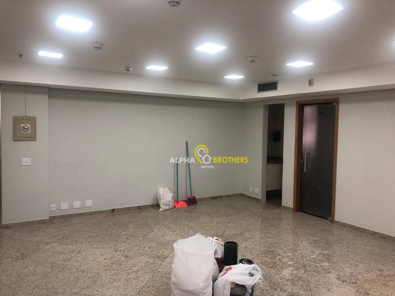 Conjunto Comercial-Sala para alugar, 52m² - Foto 14