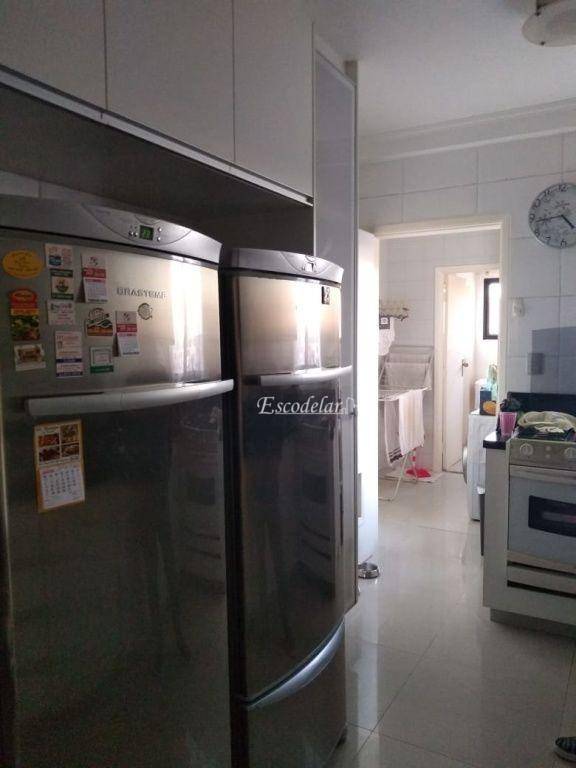 Apartamento à venda com 3 quartos, 140m² - Foto 15