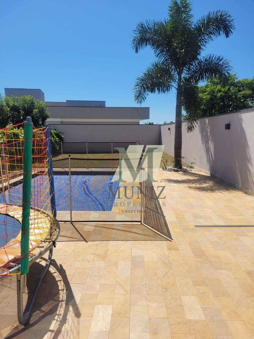 Casa de Condomínio à venda com 4 quartos, 318m² - Foto 6