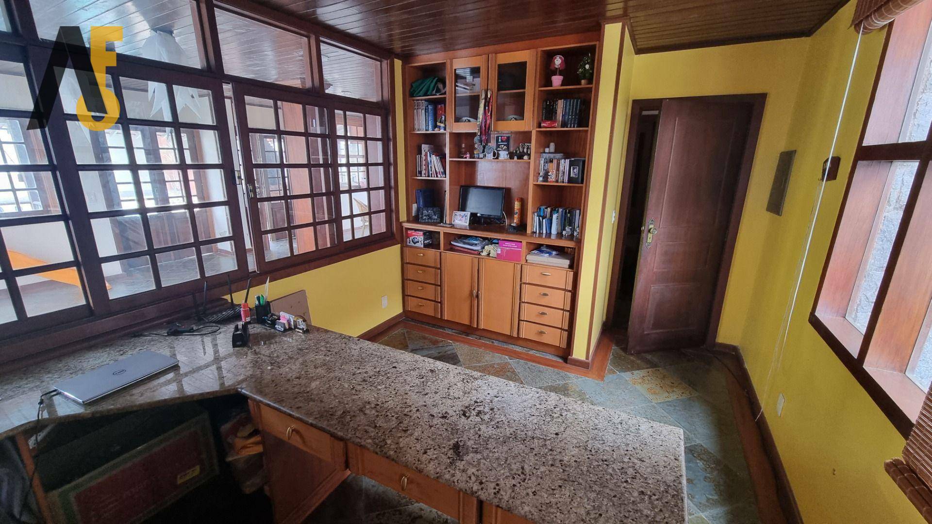 Casa de Condomínio à venda com 6 quartos, 391m² - Foto 47